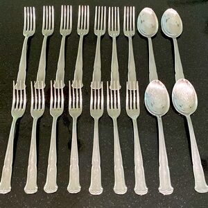 Magefesa Stainless Steel Flatware 18 Pieces